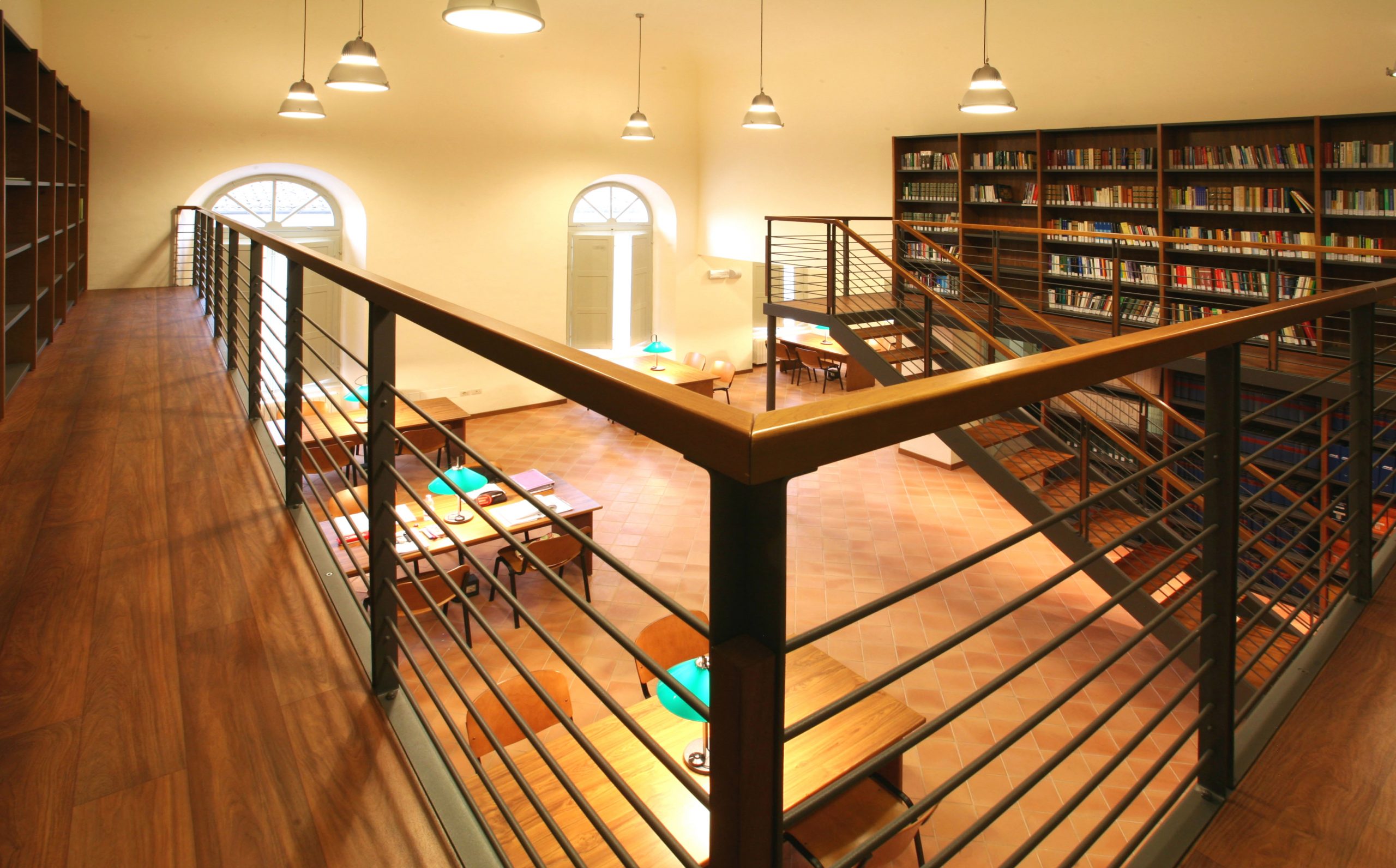 univ 4